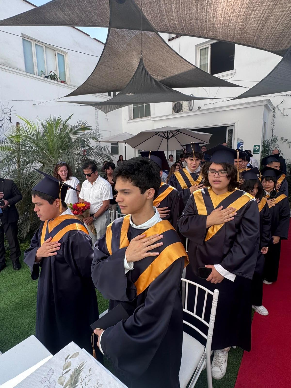 Promoción de estudiantes del CEBA San Agustín